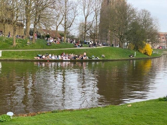 Logement Het Herenwaltje Leeuwarden Bagian luar foto